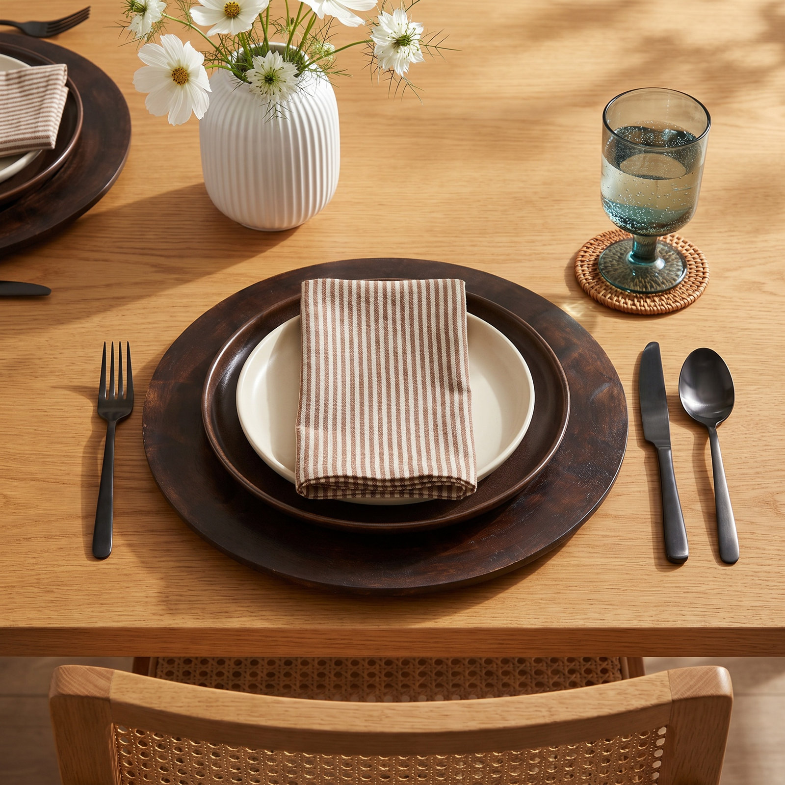 Zadia Wood Charger, Brown
