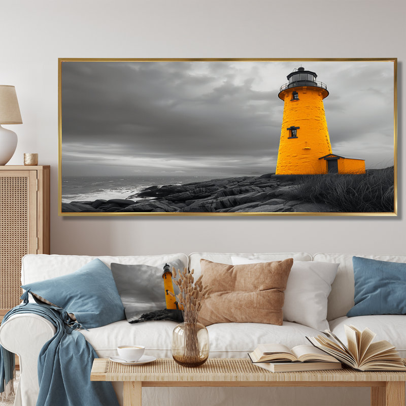 Phare jaune côtier gris d'hiver - art mural de phares, Cadre flottant doré, 16" H x 32" W