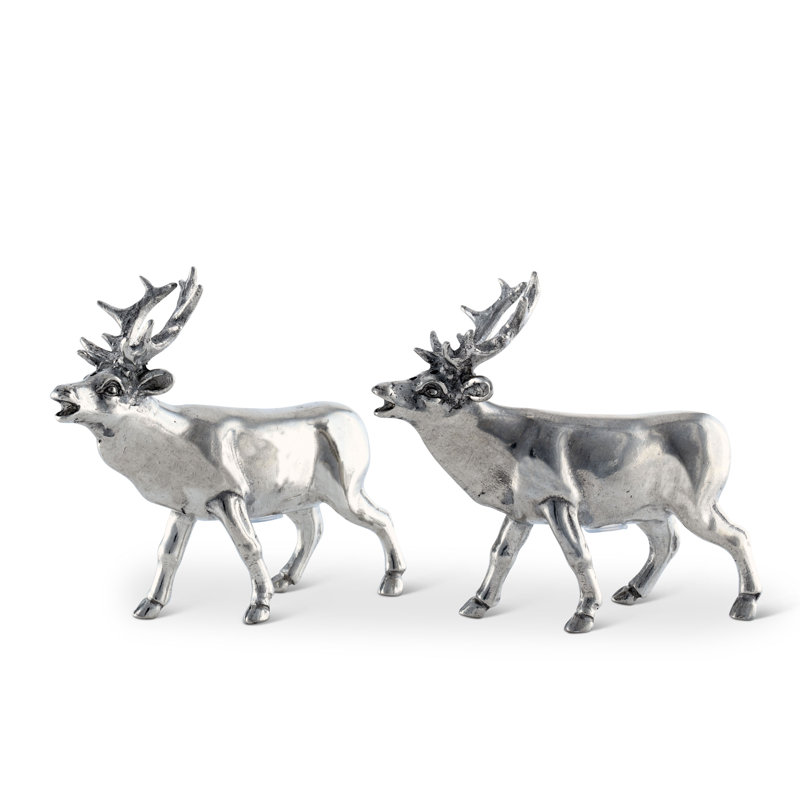 Lodge Salt And Pepper Shaker Set