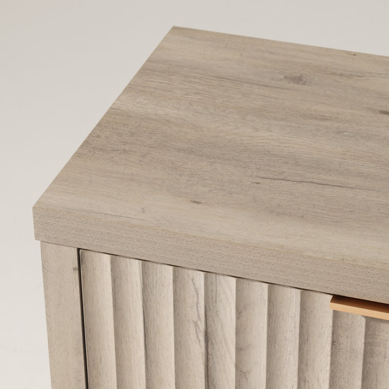 Crédence de rangement l 67 po Nicolee, Chêne gris-beige, H 25 po x l 67 po x P 15,4 po