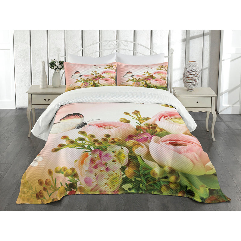 Ambesonne Butterfly Bedspread Blossoming, King Bedspread + 2 Standard Shams