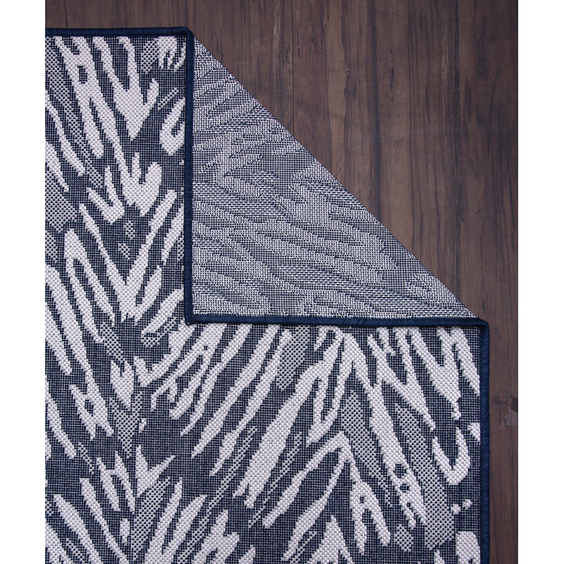 Tapis intérieur / extérieur bleu marine Gebhardt, Rectangle 5 pi 3 po x 7 pi 6 po