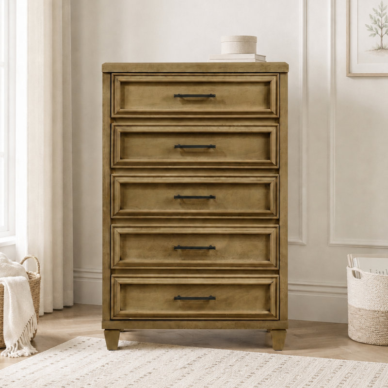 Cashin Traditional 28.7" W 5 Drawer Chest, Antique Oak