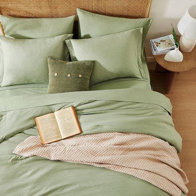 Ensemble d'édredon grand vert sauge - 7 pièces dans un sac doux prélavé avec édredon toutes saisons, draps, taies d'oreiller et taies décoratives