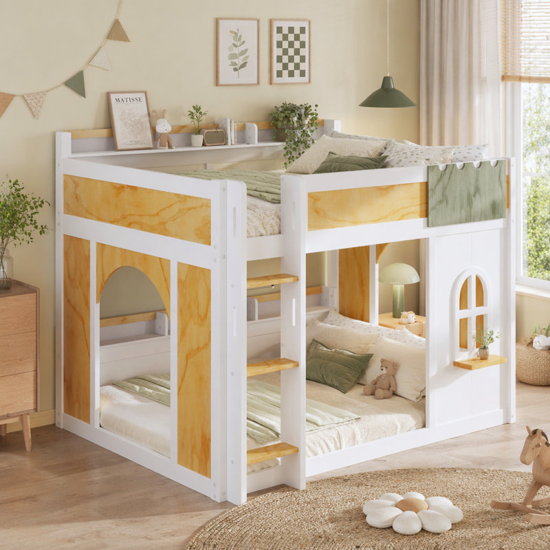 Lit superposé double au-dessus de double avec tablettes de rangement, fenêtre et deux portes, blanc et naturel
