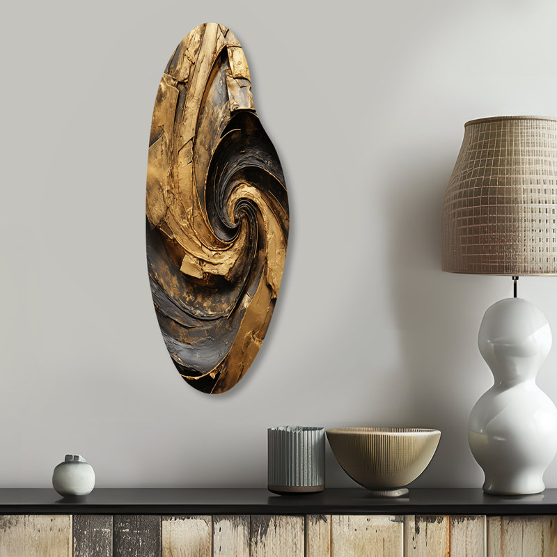 «Mansfield - Abstract Spirals», art mural incurvé en métal doré, H 30 po x l 11 po x P 1 po