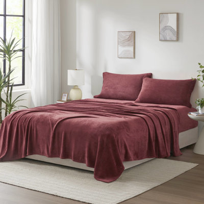 Ensemble de draps 3 pièces bordeaux pour lit simple, ultra doux et accueillant, 100 % coton brossé des deux côtés, sensation velours lisse et confortable, drap plat, taie d'oreiller assortie, taille élastiquée, convient aux matelas de 40 cm d'épaisseur, lavable à la machine