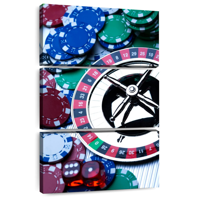 Senne Roulette Wheel And Chips