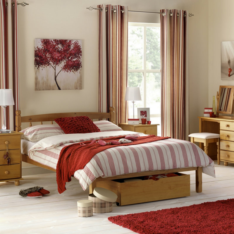 Linntown Solid Wood Bed, Small Double (4')