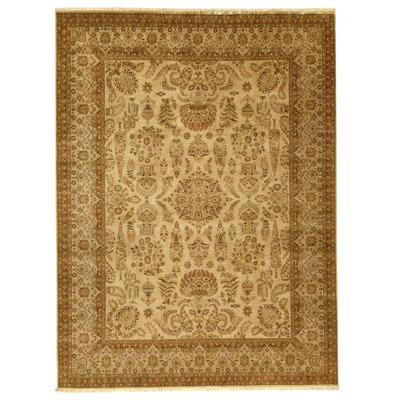 Hand Knotted Wool Oriental Area Rug in Gold And Beige