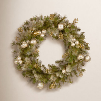 Pre-Lit Pine Wreath