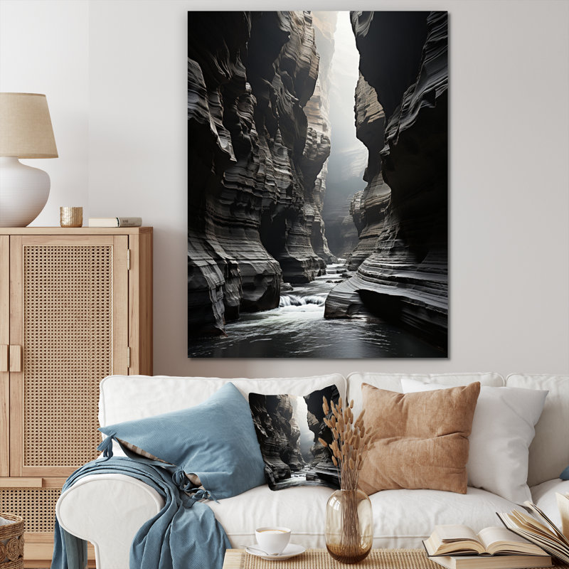 «Black White Canyon Whispering Walls in II», reproduction, H 20 po x l 12 po x P 1 po, Toile tendue