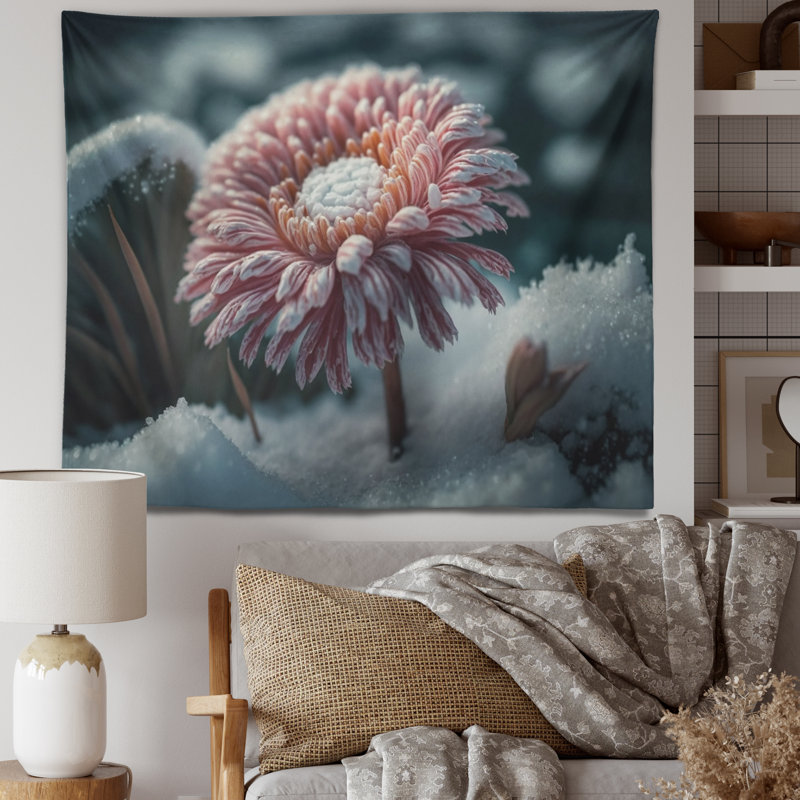 Polyester - Fleur de gerbera rose en hiver I tapisserie, H 50 po x l 60 po