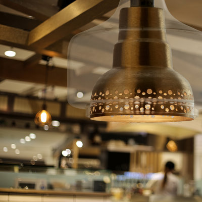 Luminaire suspendu en forme de cloche en laiton brossé l 7 po Martin