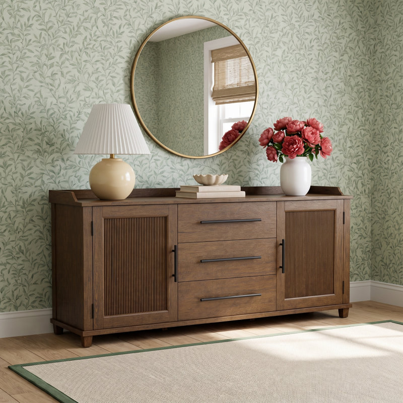Em Everby Abron Display Cabinet
