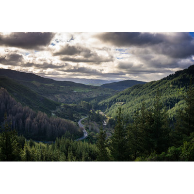 Mountain Road in Hawkes Bay by Halbergman