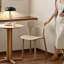 Chaise d'appoint à dossier à lattes beige (ensemble de 2)
