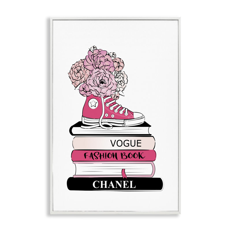 «Sporty Sneaker Bookstack», estampe numérique par Martina Pavlova, Giclée encadrée blanc bord de mer, H 30 po x l 20 po