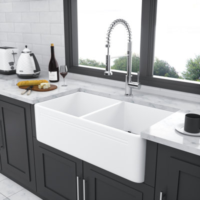 White Farmhouse Sink - 33 Inch Kitchen Sink Apron Front Double Bowl 50/50 White Ceramic Kitchen Farm Sink
