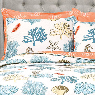 Coastal Reef Feather Reversible Quilt Set