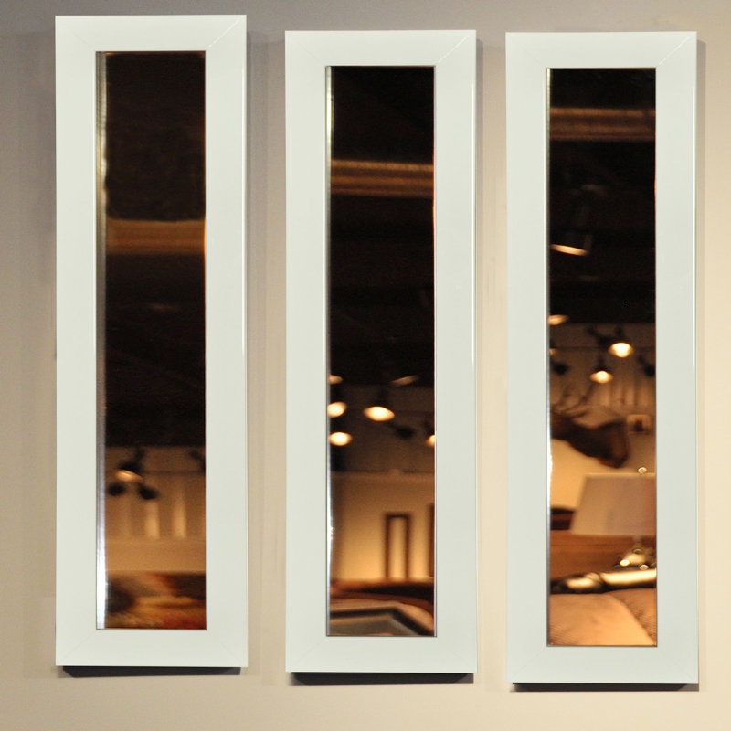 Miroir décoratif moderne et contemporain Scioli, H 33,5 po x l 7,5 po