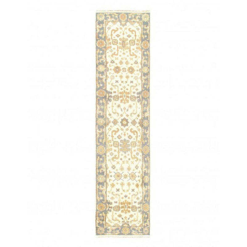 Oriental Area Rug in Ivory