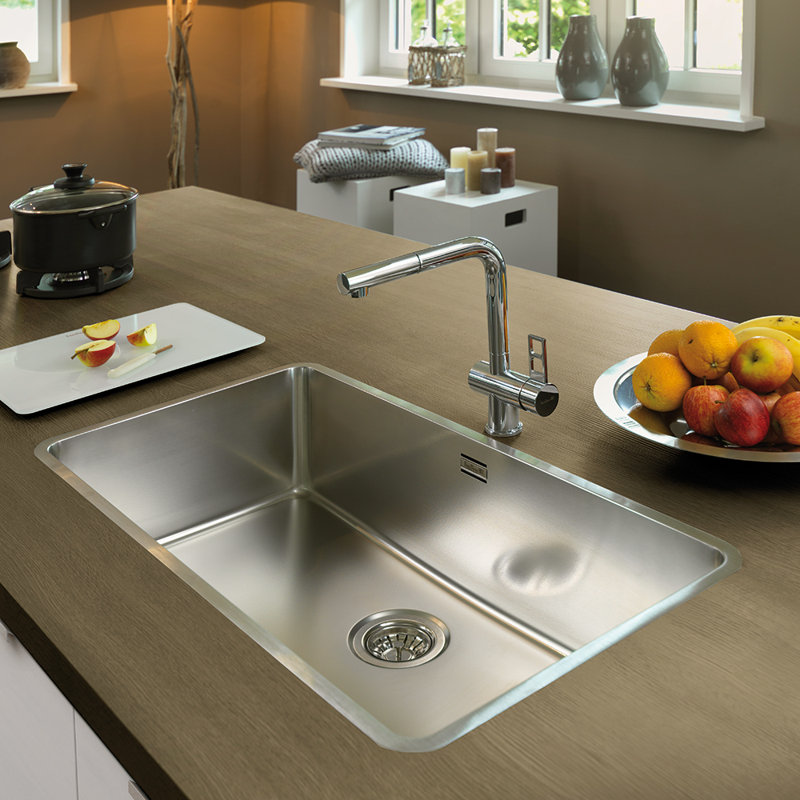 Évier de cuisine encastré 33 po x l 18,1 po avec accessoires