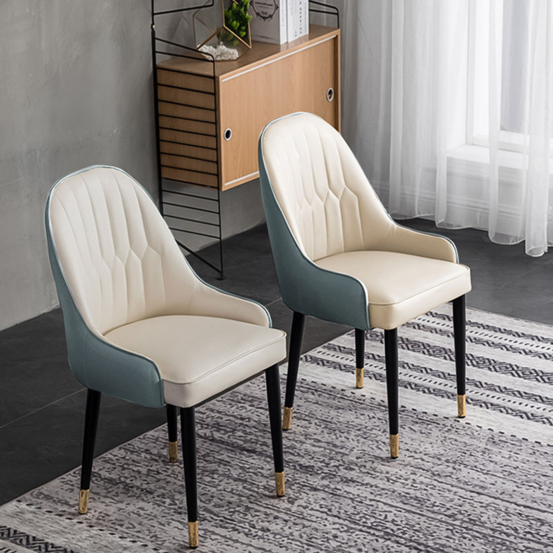 Chaise moderne en polyuréthane et acier