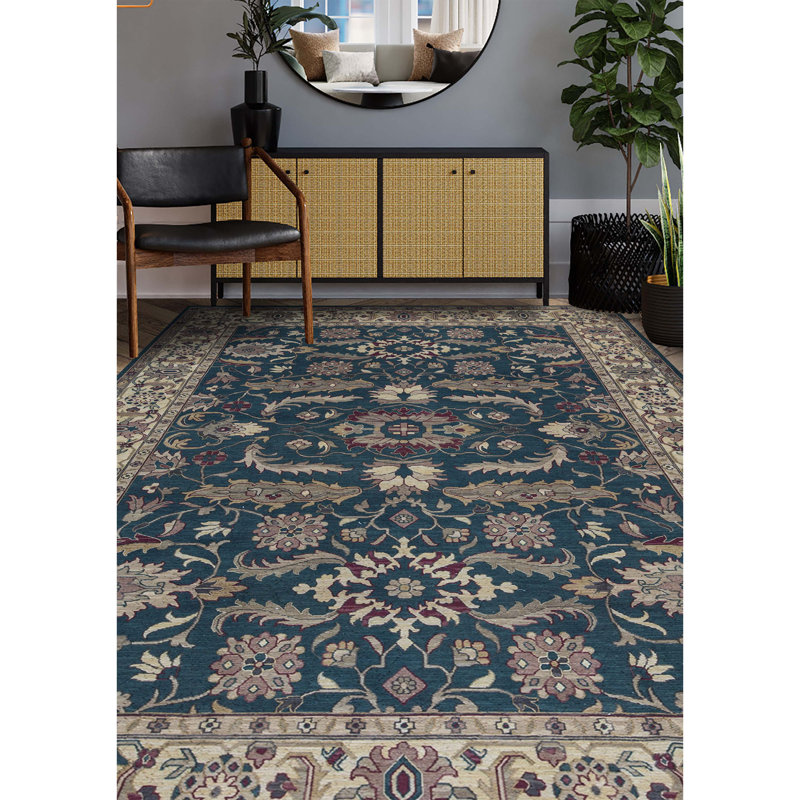 Sumak Wool Oriental Area Rug