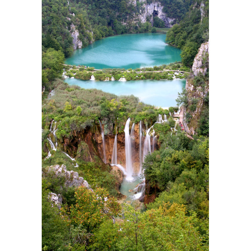 Chutes d'eau - photographie sur toile tendue, H 12 po x l 8 po