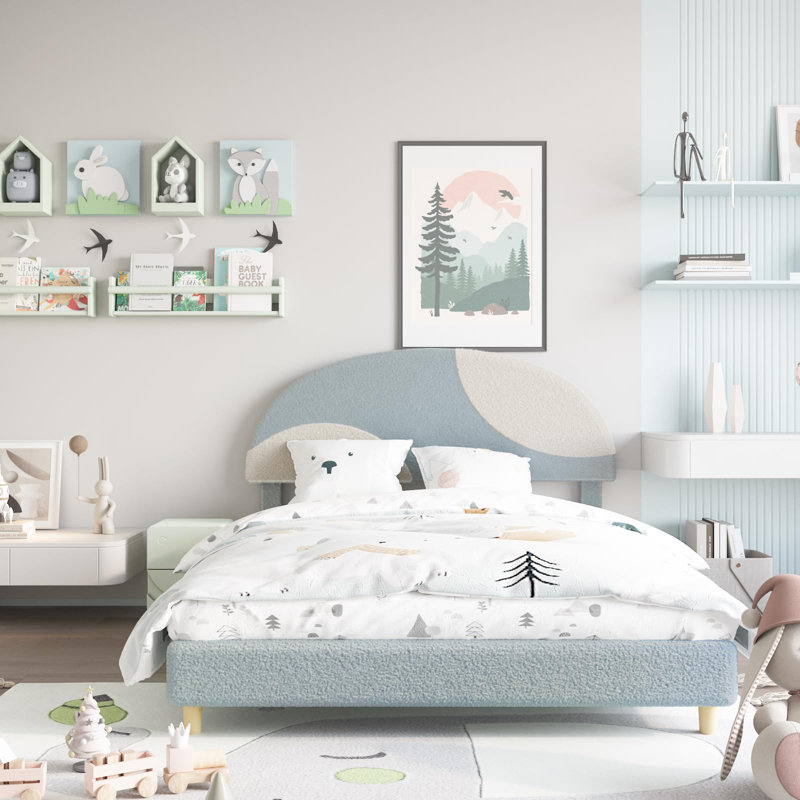 Structure de lit double avec tête de lit ronde rembourrée, conception en forme d'arche en bleu doux et blanc, lattes de bois, aucun sommier requis
