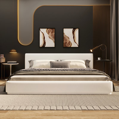 Lit tapissier doux et confortable pour grand lit avec centre de table luxueux et confortable en blanc