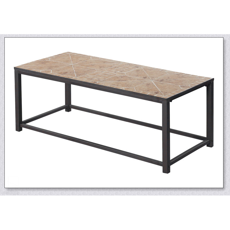 Élégante table basse rectangulaire avec plateau en terre cuite et base en métal robuste, parfaite pour les salons modernes et traditionnels.