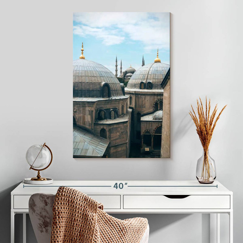 Istanbul Lilie, 30" H x 20" W