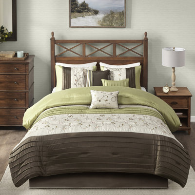 Édredon pour très grand lit - accents de broderie élégants, tissu, 2 taies décoratives, 3 coussins, 1 jupe de lit, taille brodée à la machine, 7 pièces, broderie florale, rembourrage, lavage