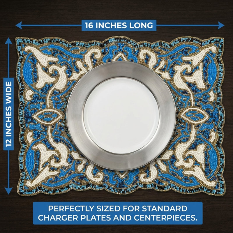 Ensemble de napperons de Noël brodés et perlés rectangulaires avec envers en satin pour une élégante décoration de table de salle à manger
