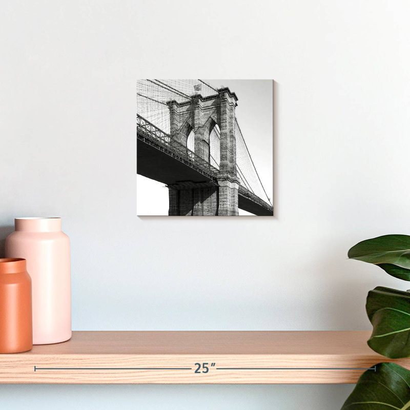 Lilie BW Brooklyn Bridge, H 10 po x l 10 po