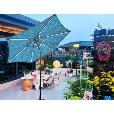 Parasol de patio à énergie solaire 9 pi, auvent rond avec motif + cyan, 6 nervures en acier, système de manivelle facile, inclinaison à 45 degrés, intempéries, pour parasol ombragé avec lumières à DEL, mât, bouton-poussoir