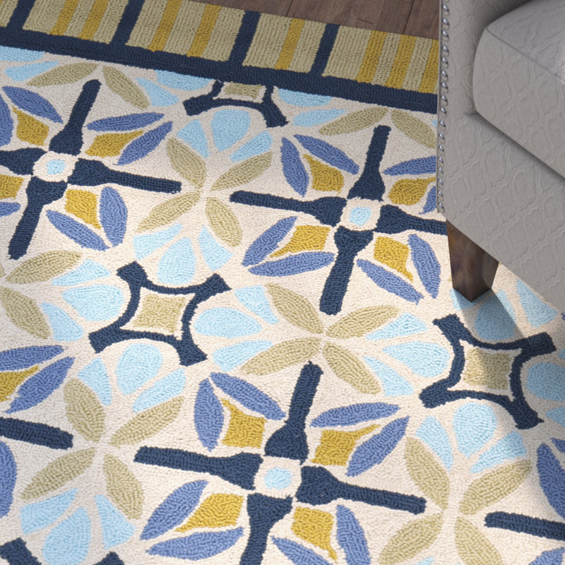 Childers Hand Hooked Performance Floral Rug, Square 6'