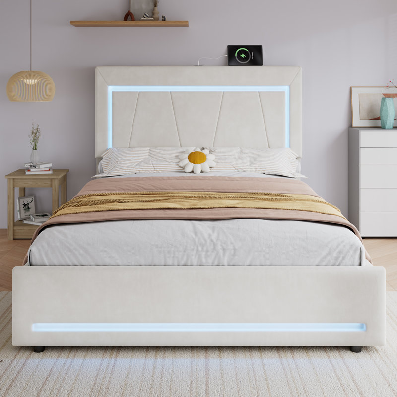 Upholstered Double (4'6) Bed