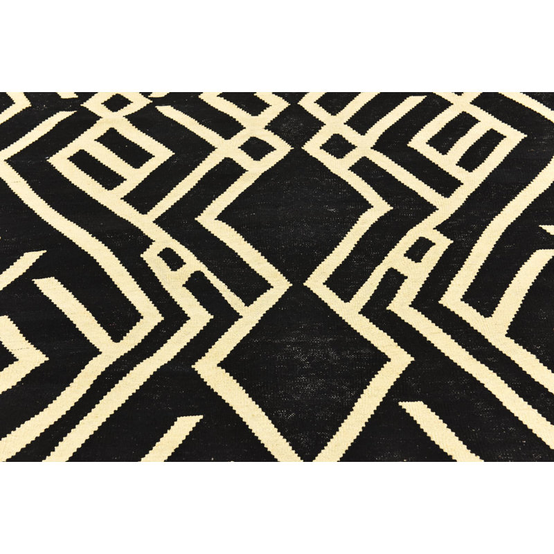 Tapis noir Jessen