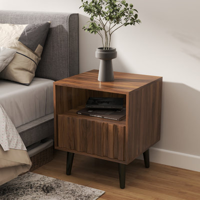 Fluted End Table with Drawer and Solid Wood Legs