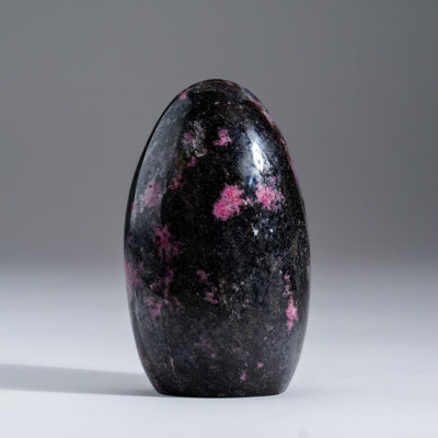 Rhodonite impériale polie de Madagascar (1,5 lb)