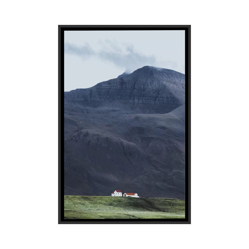 « rural islande i » par luke anthony gram, reproduction d’impression sur toile tendue, H 26 po x l 18 po x P 1,5 po