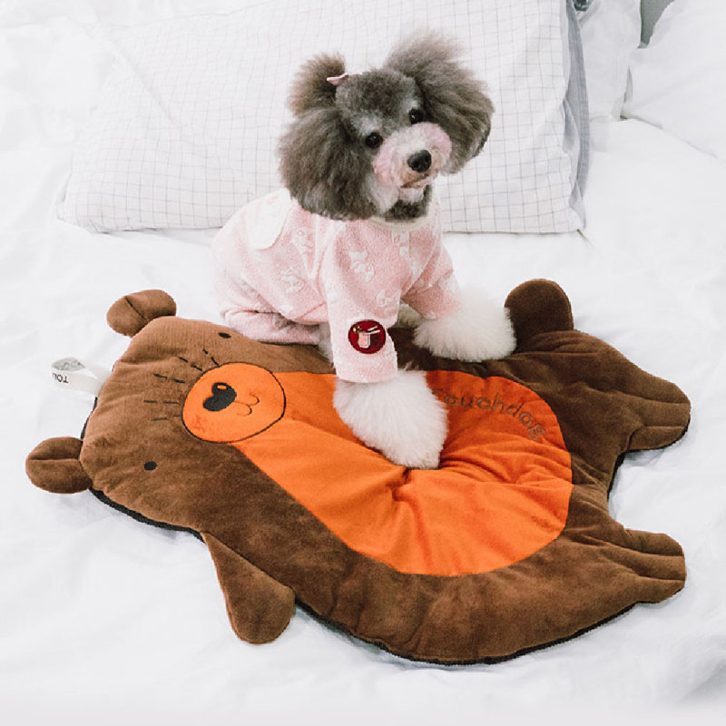Tapis pour chien de caractère Touchdog «Critter Hugz»