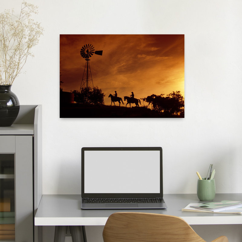 Silhouette de deux cavaliers au coucher du soleil, chasse, comté de Kerr, Texas, 16" H x 24" W