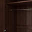 Armoire en bois avec tablettes intérieures
