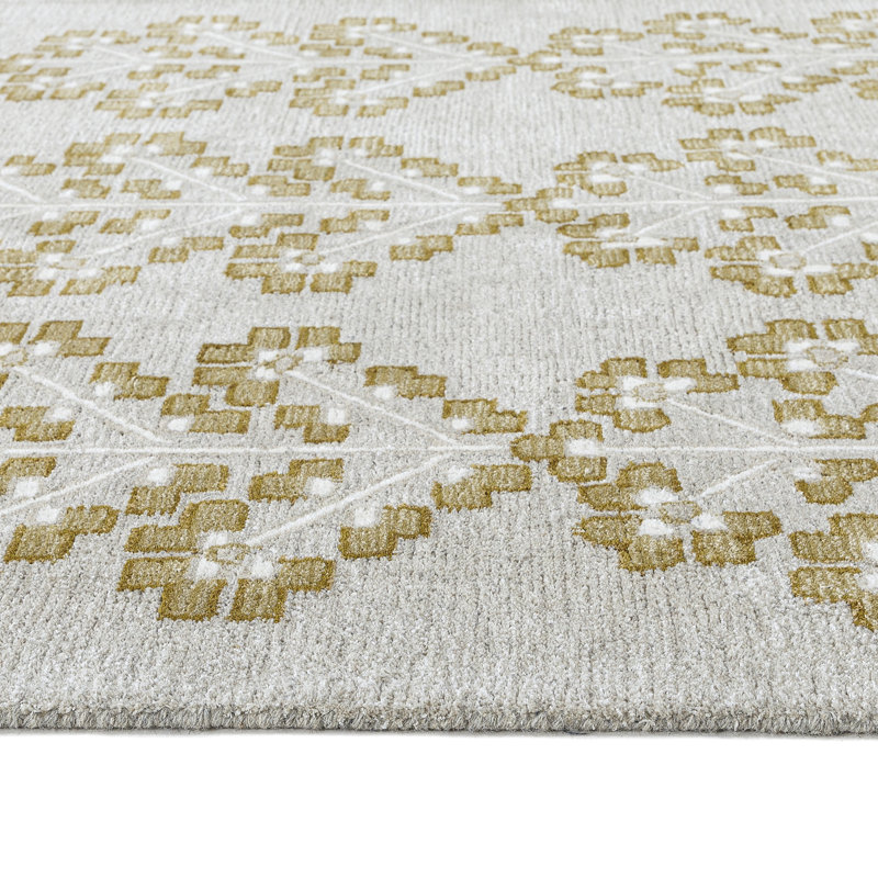 Verdant Rug: Decorator Hand Knotted Rug in Natural/Yellow, Rectange 5' x 8'