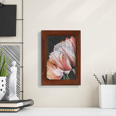 Pastel Parrot Tulips III encadré sur papier