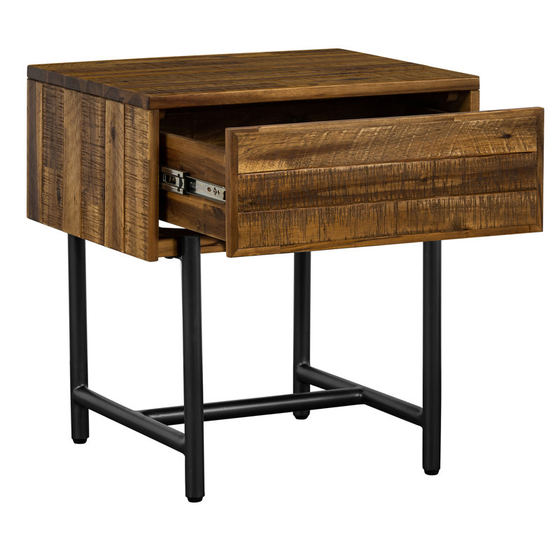Surbit Piece Bedroom Set, Queen